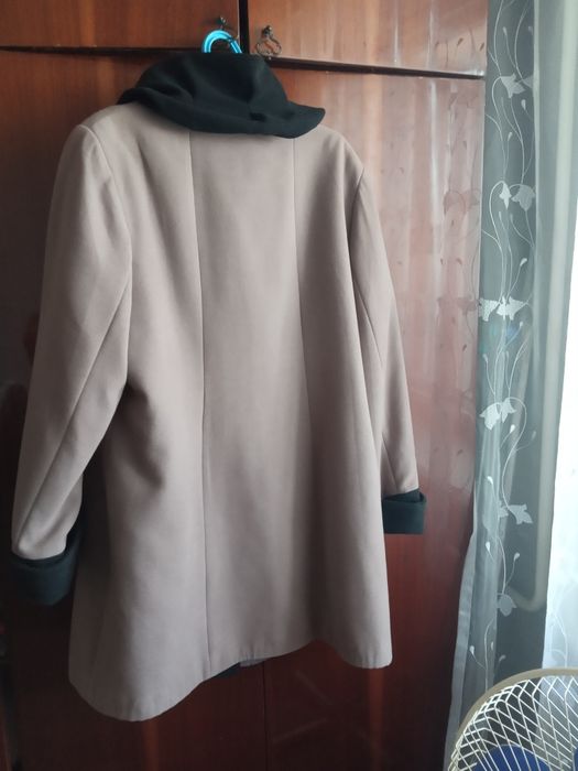 Пальто демисезонное