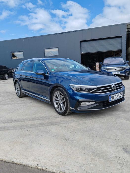 Volkswagent Passat B8 R-Line Variant DSG 2.0 TDI 2020