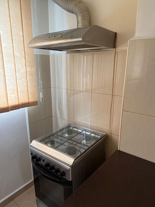 Proprietar, închiriez ap 2 cam Micro 6