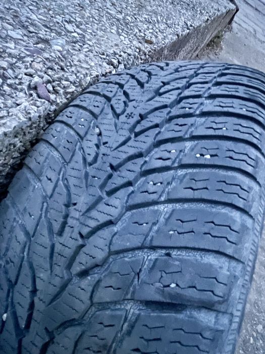 195 65 15 зимни гуми 4бр. ДОТ 2бр. 2721 и 2бр. 3220