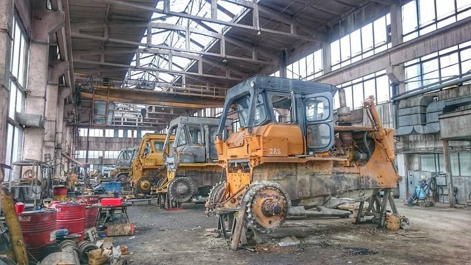 Ремонт на булдозери, багери, строителна техника EFIR RVM