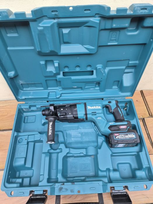 Ciocan rotopercutor Makita  HR007G - 40V