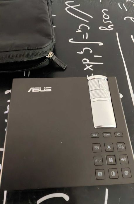 Проектор Asus P2E