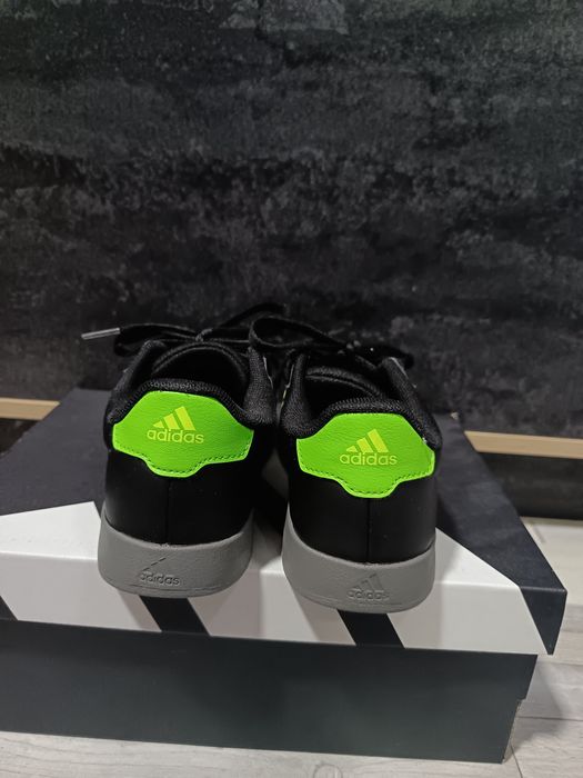 Детски маратонки Adidas 35 1/2