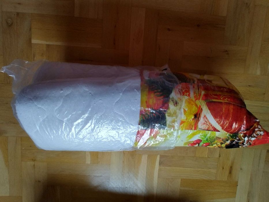 Детска кошара на две нива със дюшек към нея