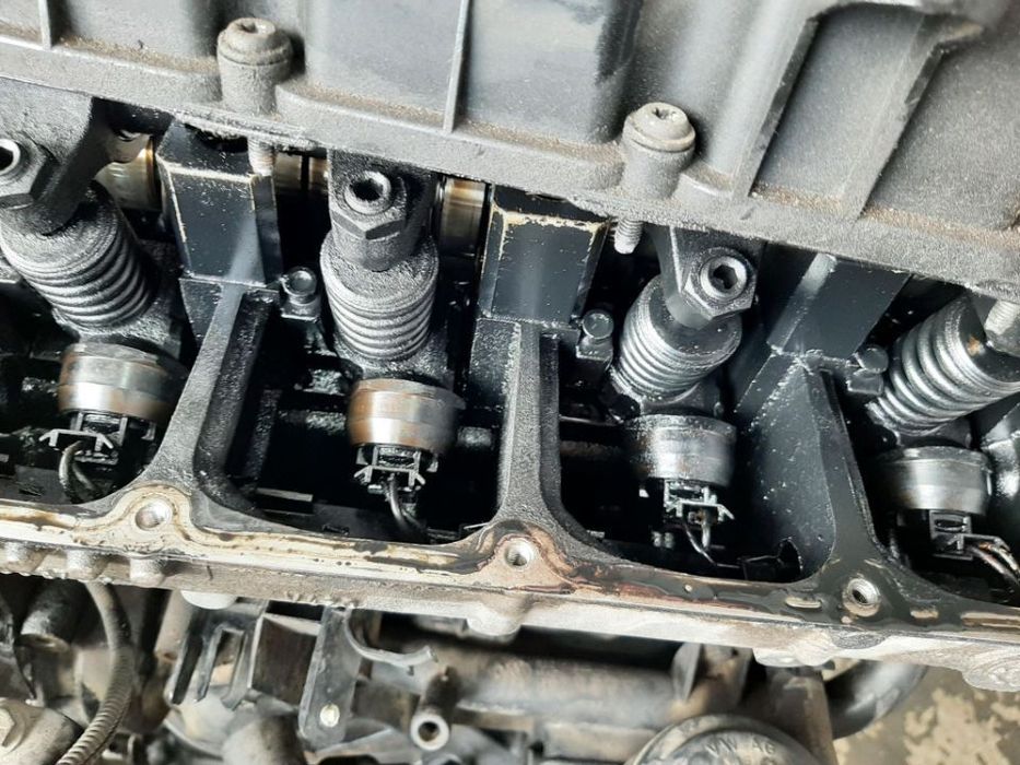 Injector 038130073bn 1.9 tdi  bls  audi a3 8p seat ibiza 6l altea 5p