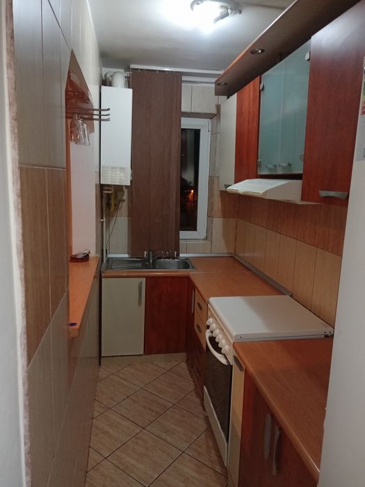Propietar ofer spre închiriere apartament cu doua camere cartierul flo