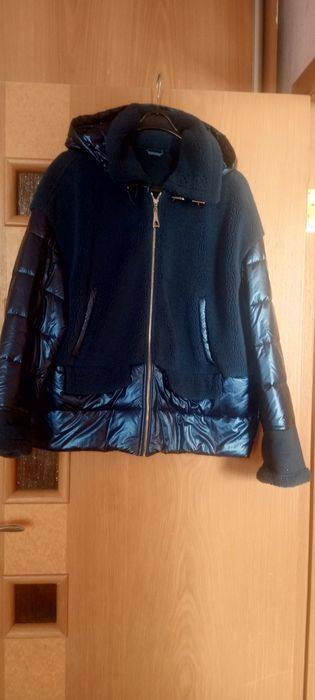 Продаю куртки демесезонные размеры 48