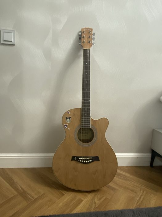 Гитара adasio в отличном состояний