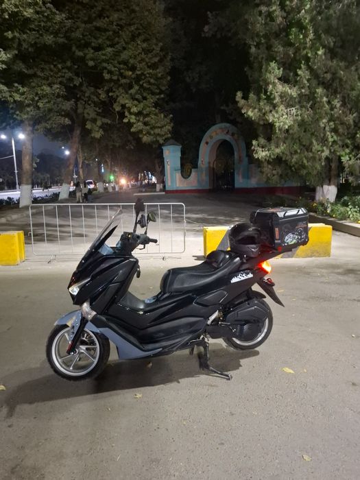 S max skuter sotiladi minishga tayyor