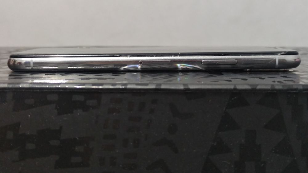 В продаже iPhone x