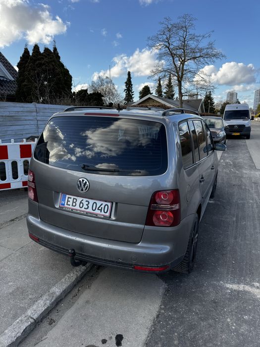 Wv touran 7 locuri