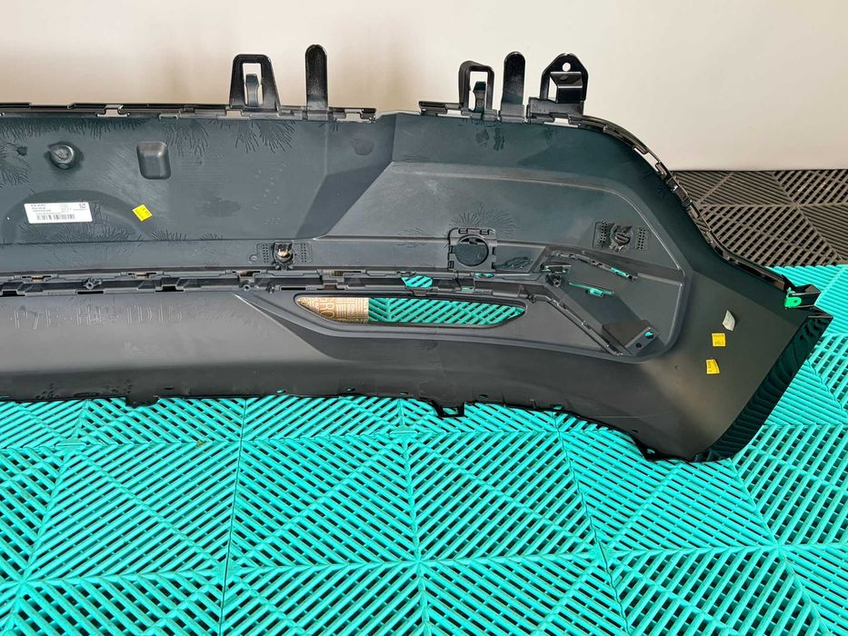 Bara spate Renault Megane E Tech noua originala negru lucios