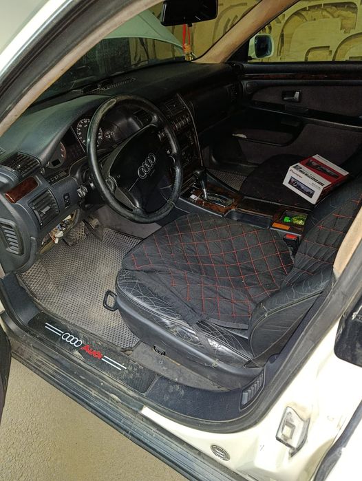 Продам Ауди А8 1995 год