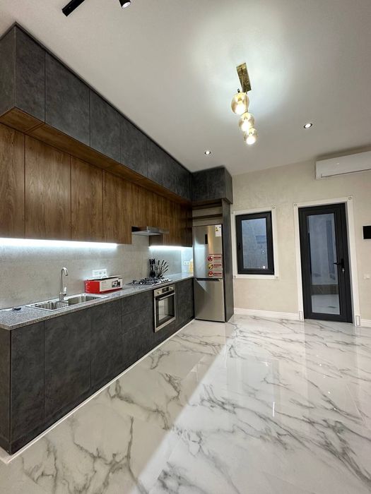 Сдаётся Hi Tech дом под офис в центре города