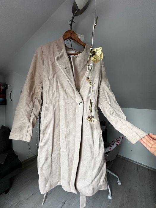 Дрехи в светлата гама