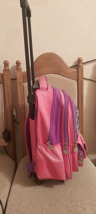 Продам рюкзак для девочки