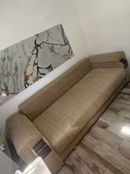 Canapea extensibila cu lada de depozitare