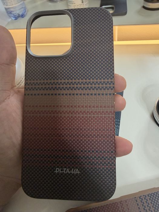 Чехлы Pitaka 17 pro / 16 pro max