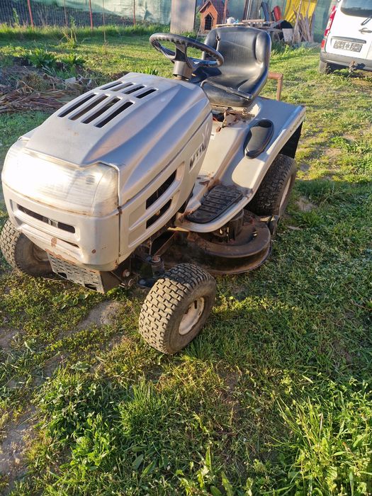 Vand tractoras gazon MTD SILVERSTONE  20hp