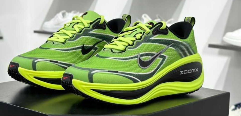 Нови мъжки маратонки Nike Vomero Plus Ekiden Pack Volt
