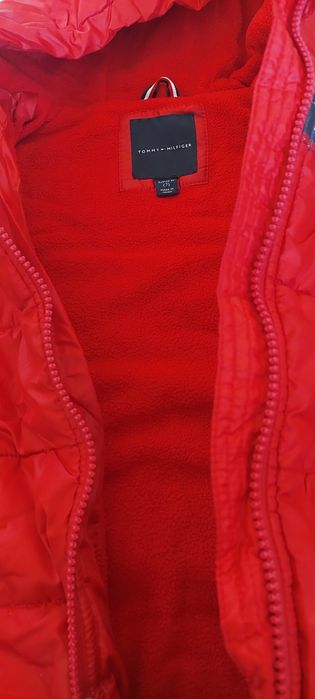 Tommy Hilfiger и HM пролетно и зимно яке 122 см, 6-7 г.