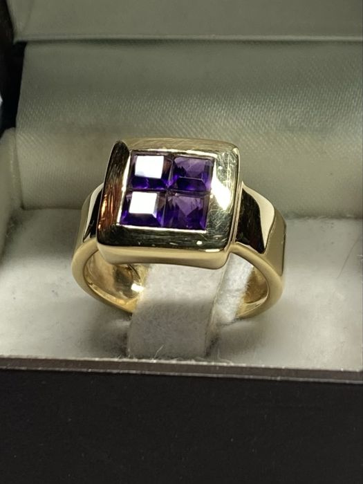 Inel aur 18kt.cu amethyste naturale