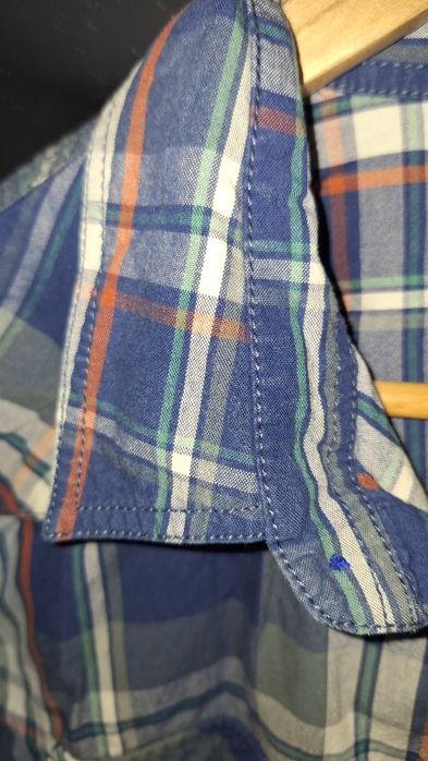 Vând cămașă casual pentru băiat/bărbat, cu dungi, mărimea L (42-44]