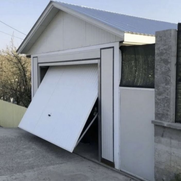 Vând garaj auto magazi