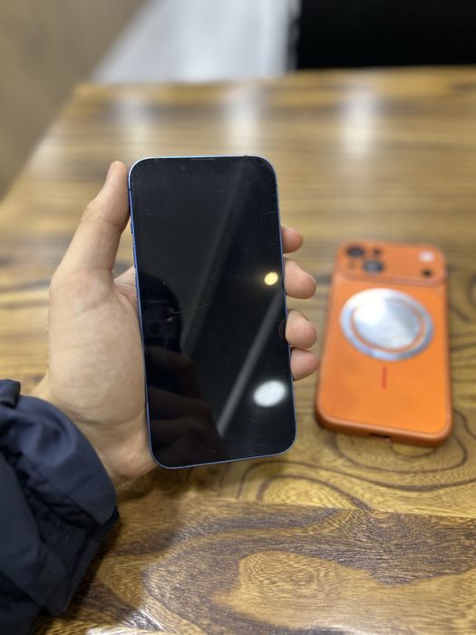 iPhone 13 128 GB Без ремонт