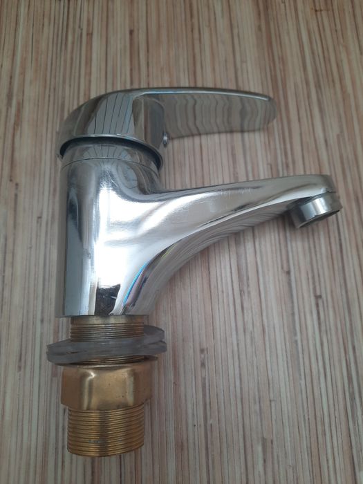 Сместитель для раковины