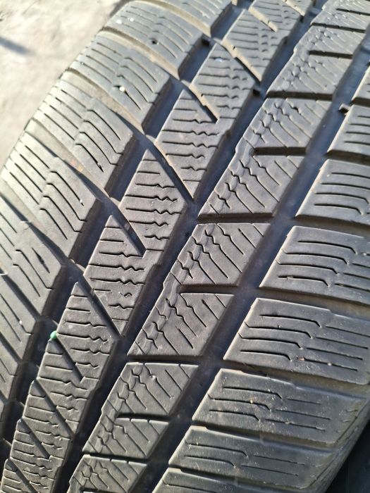 4 Anvelope  de iarnă  225 50 r17 Barum