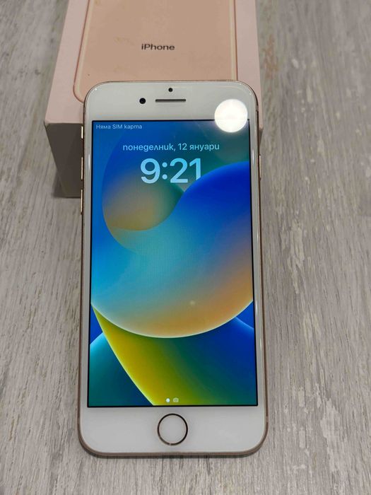 iPhone 8 64GB  КАТО НОВ/ чисто нова батерия