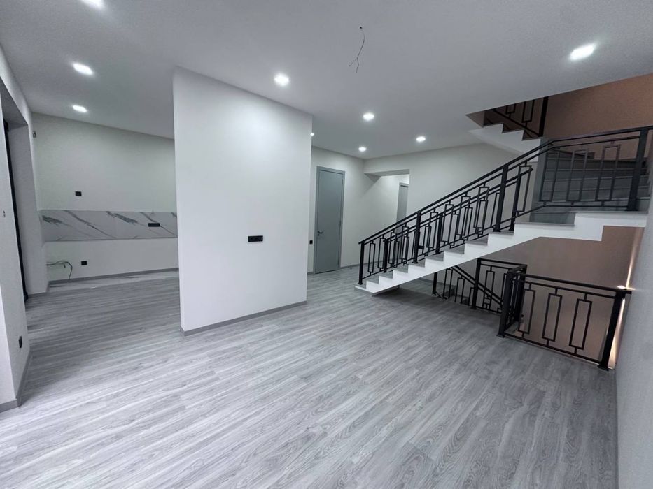 Продается дом 1.6 соток Мирабадский район, транспортный институт