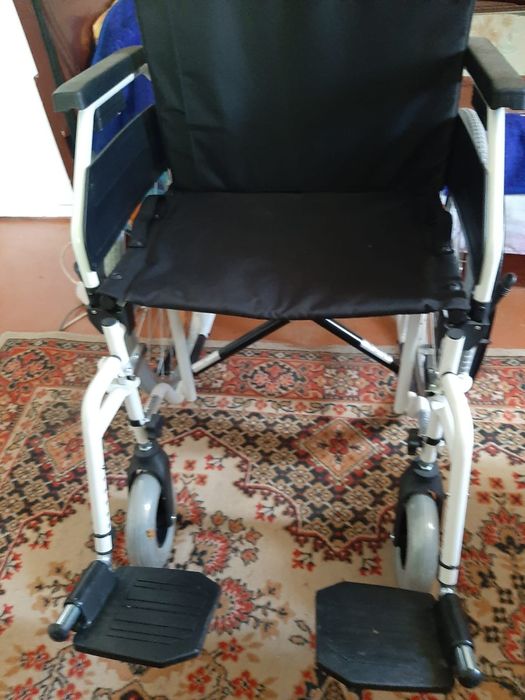 Инвалидная коляска