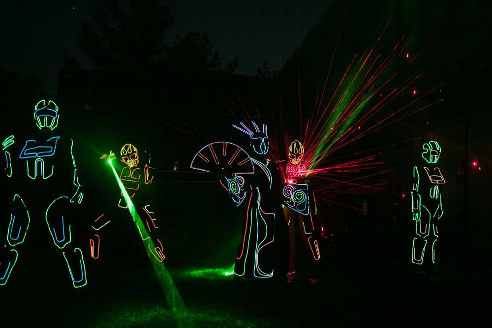 Лазерное - Неоновое - Диодное шоу (Готовый бизнес)