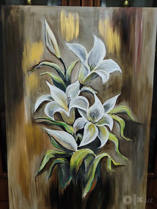 Oltin nurdagi liliyalar (Lily)