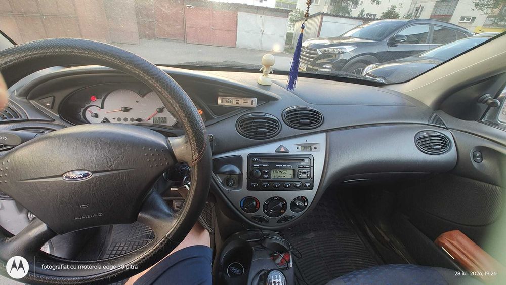 vand Ford Focus 2001