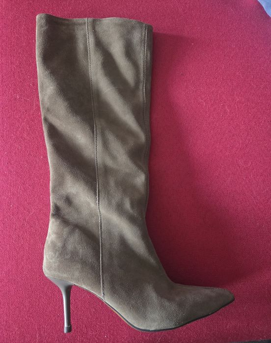 Велурени високи ботуши Zara