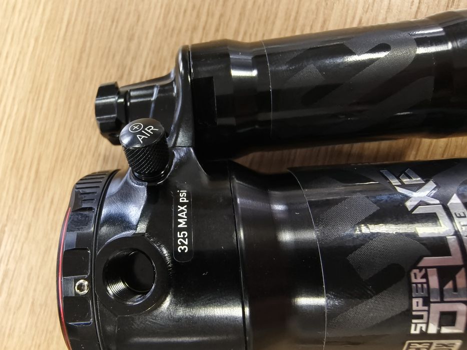 Заден амортисьор/Шок Rock Shox Super Deluxe Ultimate 205x60mm Trunnion