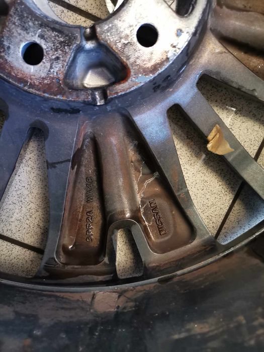 Здравейте продавам оригинални джанти 18ки за нисан