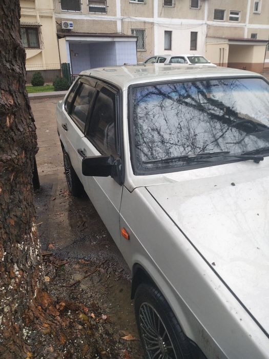 Продам ваз 21099