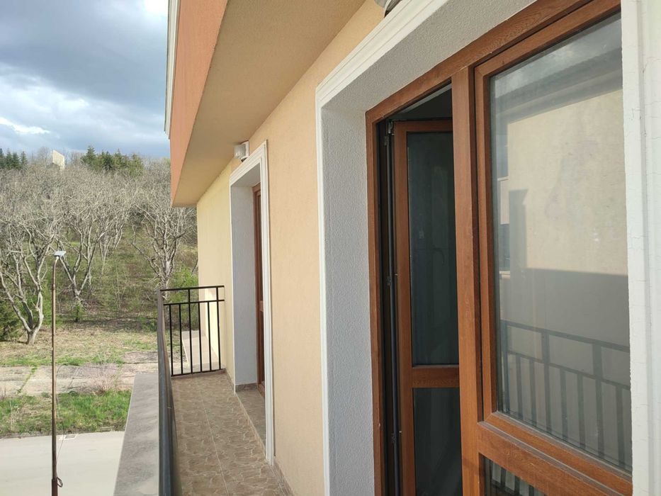 Многостаен с 360-градусова панорамна тераса! Собствен асансьор!