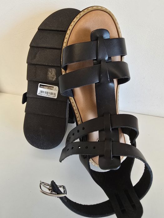 Sandale negre fetite marime 32