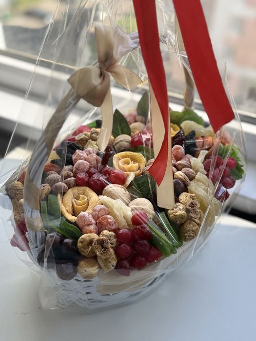 Корзины из сухофруктов