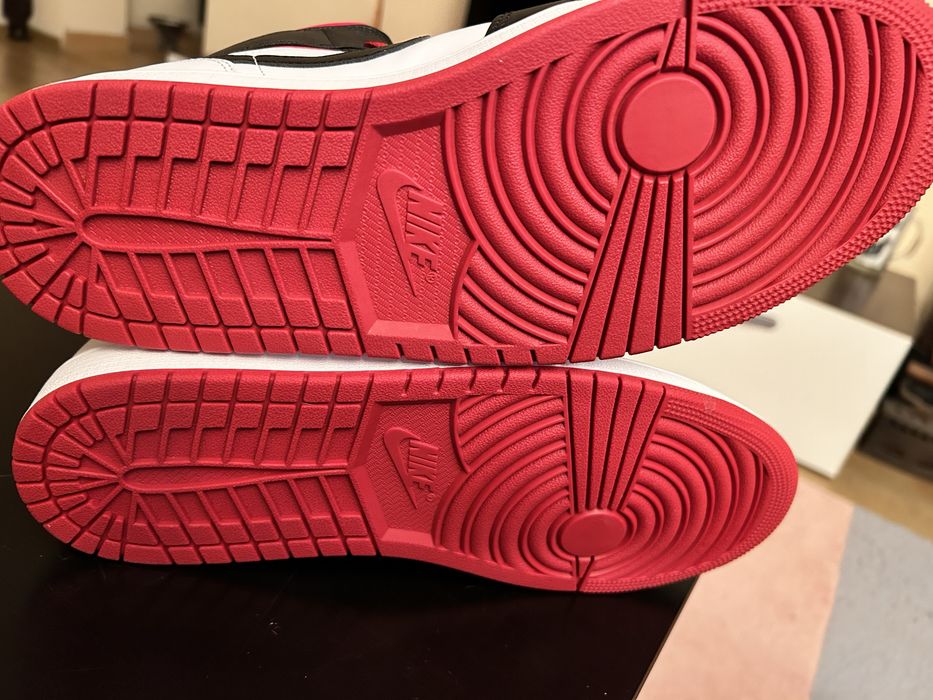Air Jordan 1 Mid NOI