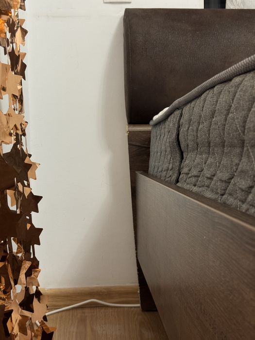 Mobexpert JACKOB Pat tapițat, 160x200cm + ladă depozitare + saltea