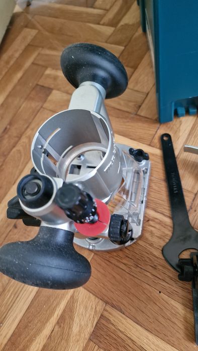 Акумулаторна челна оберфреза Makita DRT50ZJX2