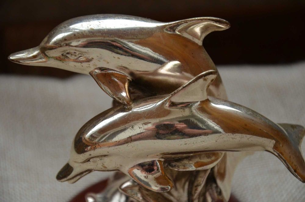 Statueta delfini placata cu argint marcaje / Sculptura delfini marcat