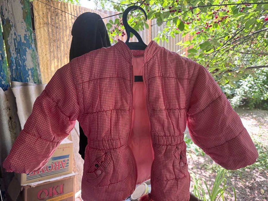 Обувь, куртки, игрушки